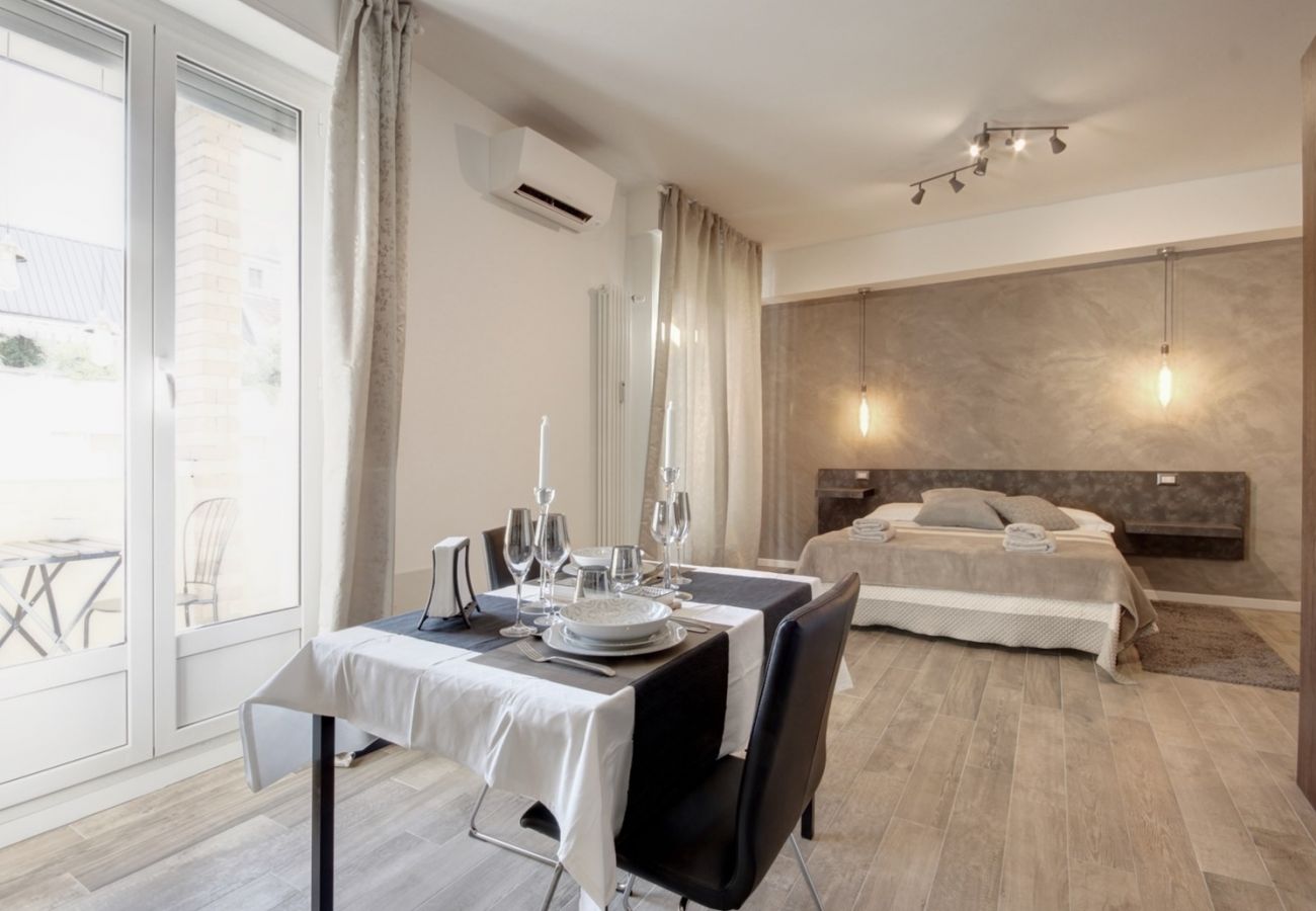 Studio a Milano - Rif. 391878