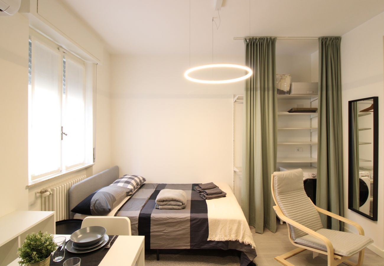Studio a Milano - Rif. 393143