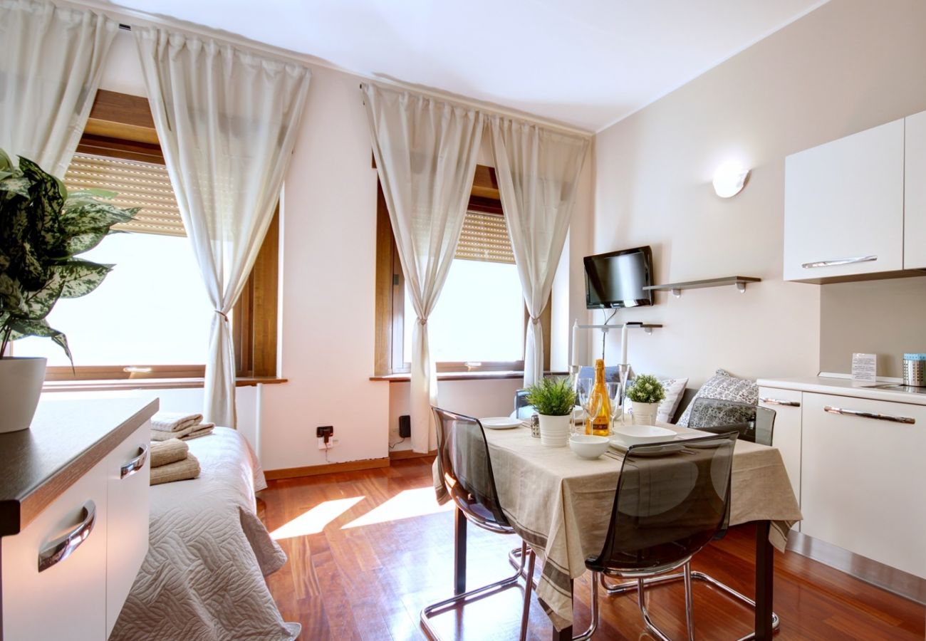 Studio a Milano - Rif. 393380