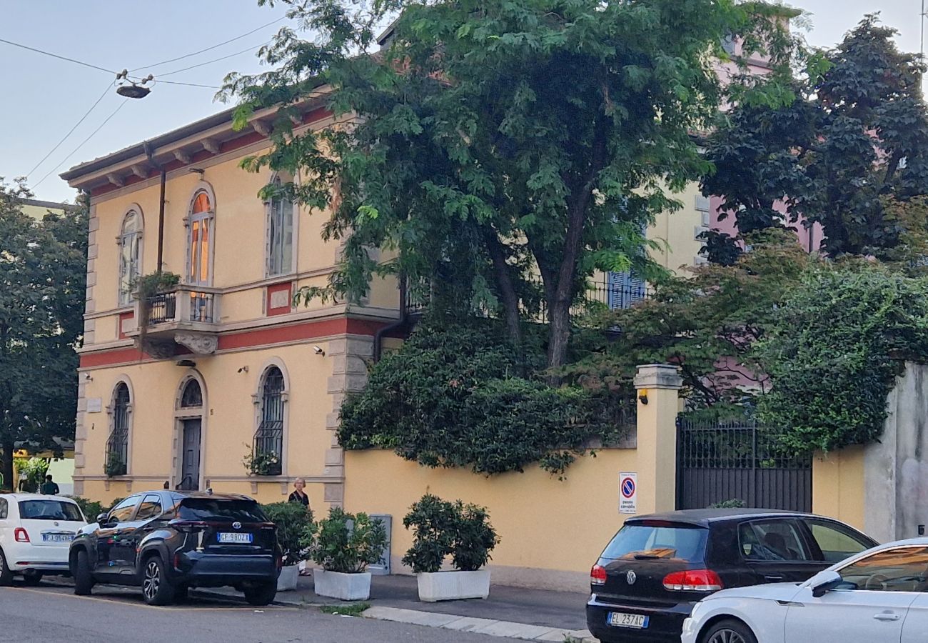 Appartamento a Milano - Rif. 445153