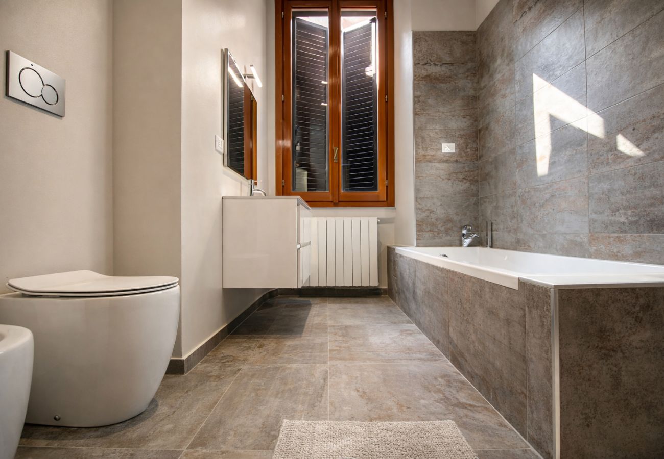 Apartment in Milan - IRIS