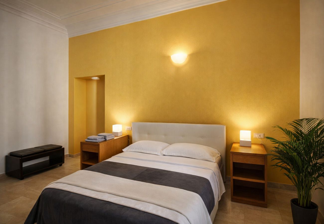 Apartment in Milan - IRIS