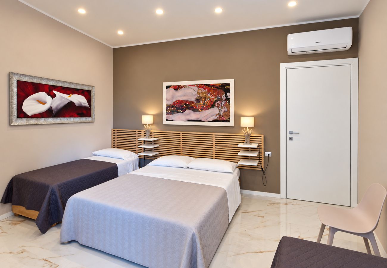 Apartment in Milan - SRL MICHELA